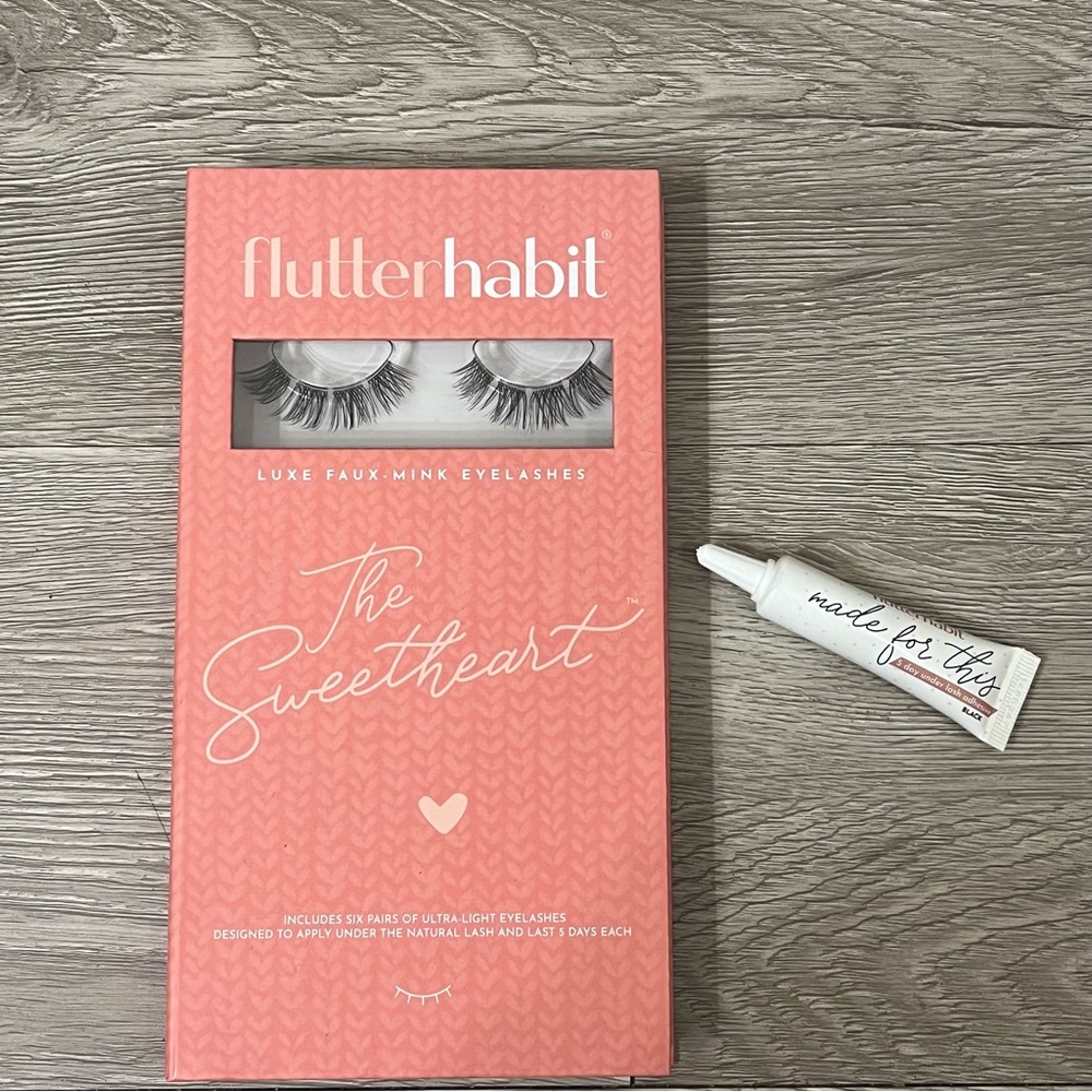 Flutterhabit The Sweetheart Eyelashes & Adhesive Glue